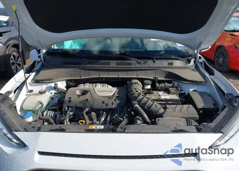 2018 Hyundai Kona Limited из США, поврежденный, VIN KM8K33A58JU105399